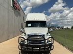 Used 2020 Freightliner Cascadia Detroit Diesel DD15 Semi Truck with Sleeper Cab for sale #240032 - photo 3