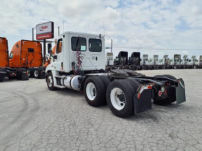 Used 2020 Freightliner Cascadia Detroit Diesel DD15 Semi Truck for sale #290548 - photo 2