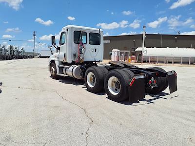 Used 2020 Freightliner Cascadia Detroit Diesel DD15 Semi Truck for sale #290549 - photo 2