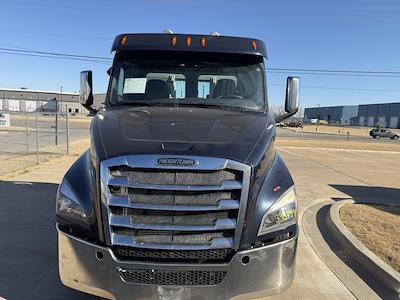 Used 2019 Freightliner Cascadia Detroit DD13 Semi Truck for sale #333439 - photo 2