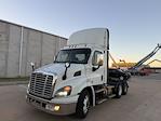 Used 2017 Freightliner Cascadia Detroit DD13 Semi Truck for sale #665078 - photo 1