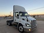 Used 2017 Freightliner Cascadia Detroit DD13 Semi Truck for sale #665078 - photo 4
