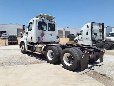 Used 2018 Freightliner Cascadia Detroit DD13 Semi Truck for sale #785157 - photo 2