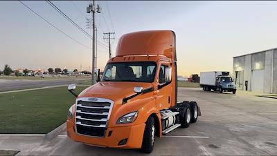 Used 2019 Freightliner Cascadia Detroit Diesel DD15 Semi Truck for sale #805946 - photo 1