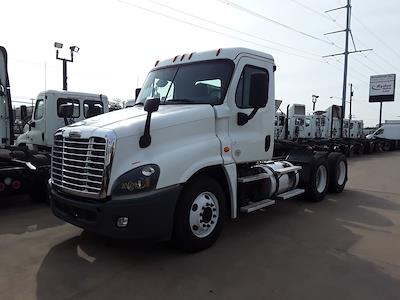 Used 2019 Freightliner Cascadia Cummins X15 Semi Truck for sale #806092 - photo 1
