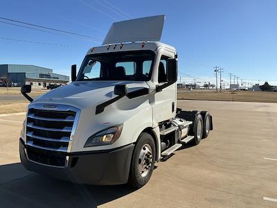 Used 2019 Freightliner Cascadia Detroit DD13 Semi Truck for sale #827793 - photo 1