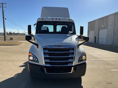 Used 2019 Freightliner Cascadia Detroit DD13 Semi Truck for sale #827793 - photo 2