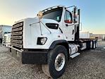 Used 2015 Freightliner 108SD Conventional Cab Flatbed Truck for sale #305400 - photo 4
