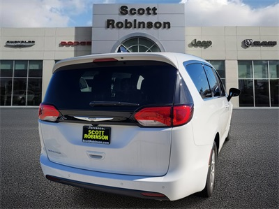 New 2026 Chrysler Voyager LX Minivan for sale #421057 - photo 2