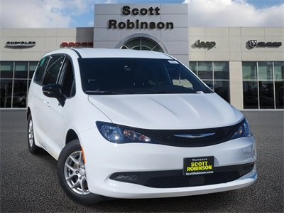 New 2026 Chrysler Voyager LX Minivan for sale #421058 - photo 1