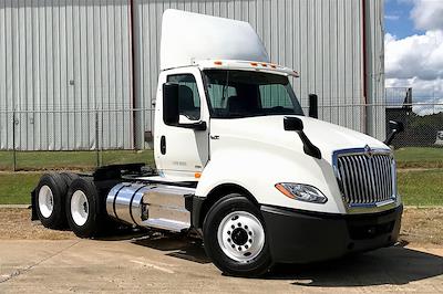 Used 2019 International LT International A26 Semi Truck for sale #503847 - photo 1