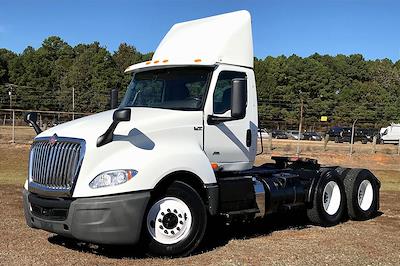 Used 2019 International LT International A26 Semi Truck for sale #504566 - photo 2