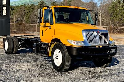 Used 2018 International DuraStar 4300 4x2 Cab Chassis for sale #488671 - photo 1