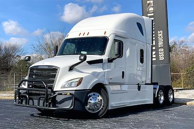 Used 2022 Freightliner Cascadia Detroit Diesel DD15 Semi Truck with Sleeper Cab for sale #505306 - photo 2