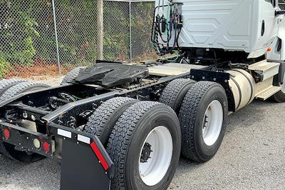 Used 2019 International LT International A26 Semi Truck for sale #504050 - photo 2