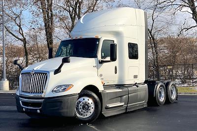 Used 2022 International LT International A26 Semi Truck for sale #502477 - photo 2