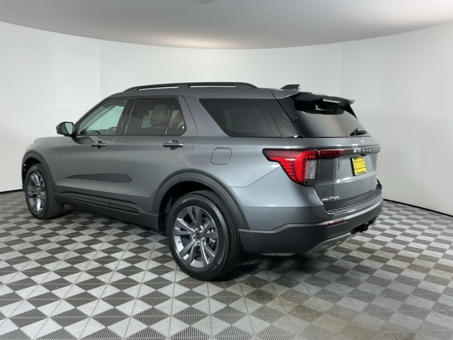 New 2026 Ford Explorer - photo 2