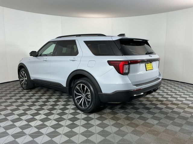 New 2026 Ford Explorer - photo 2