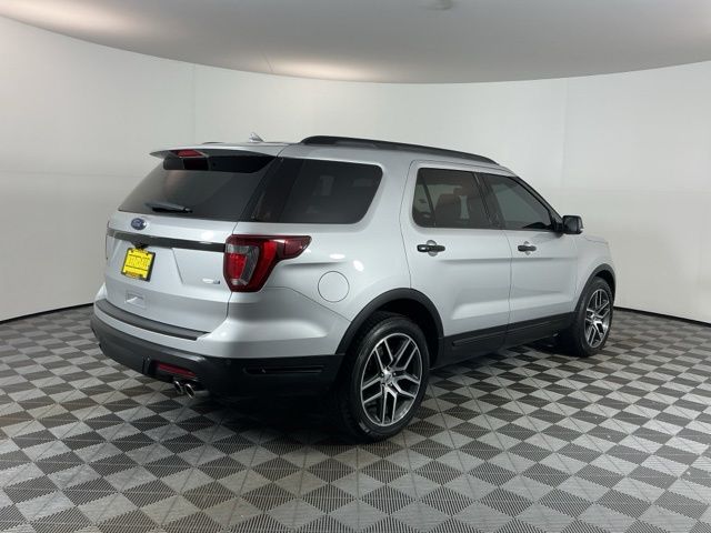 Used 2018 Ford Explorer - photo 32