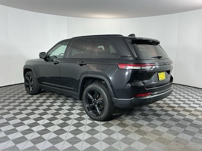 Used 2023 Jeep Grand Cherokee Limited for sale #IAJ8149 - photo 2