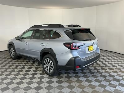 Used 2025 Subaru Outback - photo 1