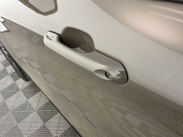 Used 2026 Ford Explorer - photo 16
