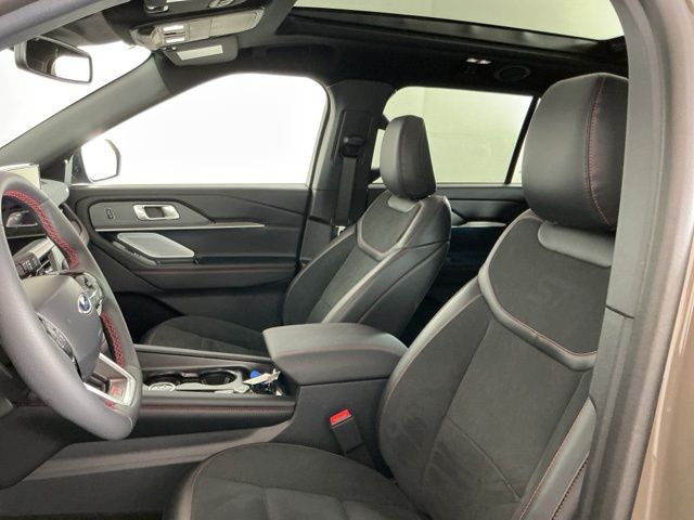 Used 2026 Ford Explorer - photo 19