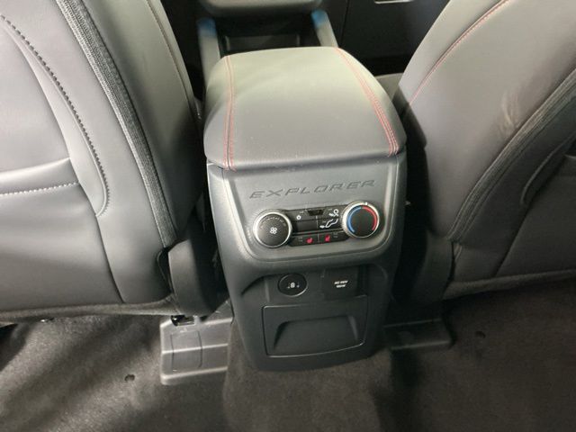 Used 2026 Ford Explorer - photo 24