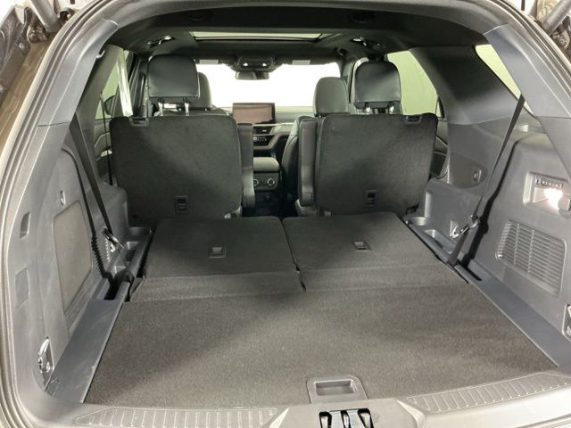Used 2026 Ford Explorer - photo 29