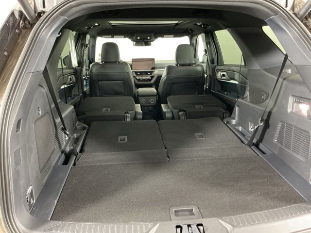 Used 2026 Ford Explorer - photo 30