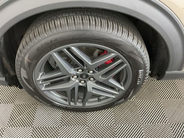 Used 2026 Ford Explorer - photo 32