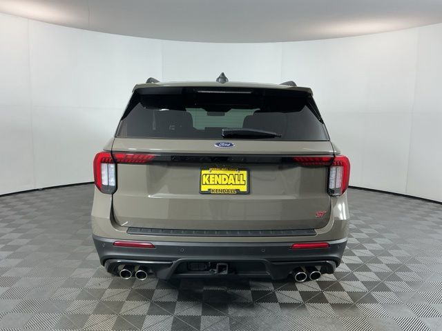 Used 2026 Ford Explorer - photo 8