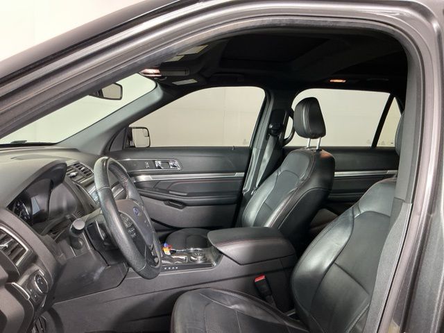 Used 2018 Ford Explorer - photo 12