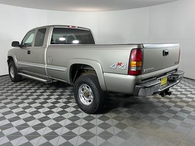 2002 GMC Sierra 2500 Extended Cab 4WD Pickup for sale #IZF1781 - photo 2
