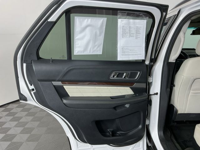 Used 2016 Ford Explorer - photo 31