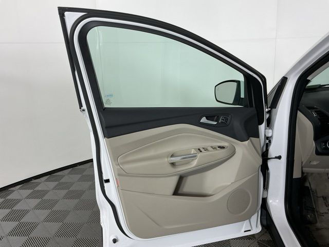 Used 2016 Ford Escape - photo 15