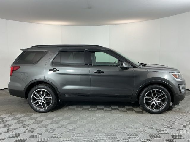 Used 2016 Ford Explorer - photo 33