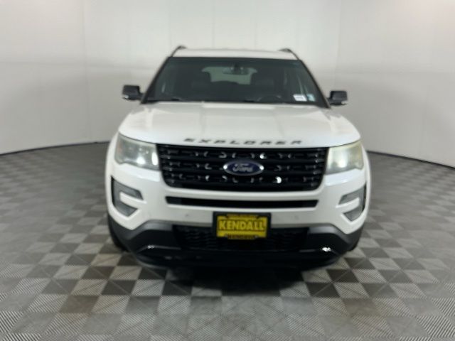 Used 2016 Ford Explorer - photo 2