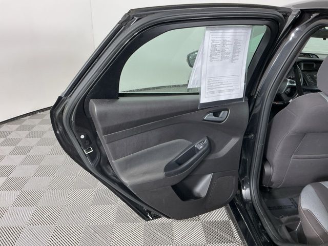 Used 2013 Ford Focus - photo 25