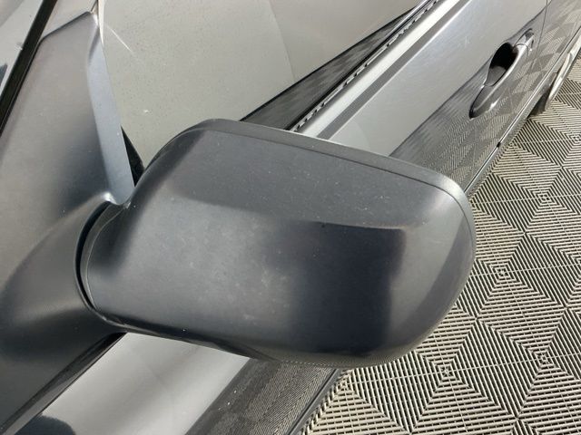 Used 2004 Mazda3 - photo 11