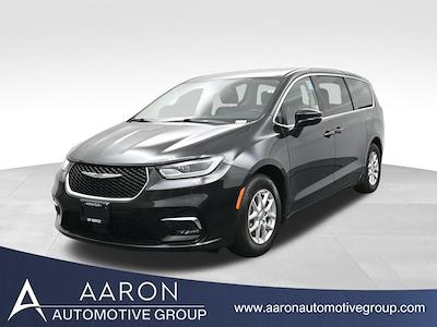 2023 Chrysler Pacifica FWD Minivan for sale #203220X - photo 1