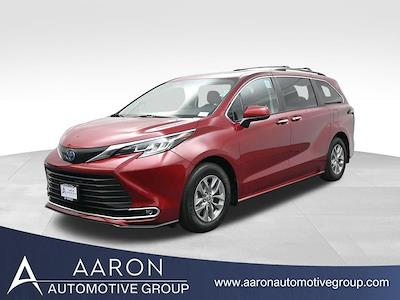Used 2022 Toyota Sienna XLE Minivan for sale #203322P - photo 1