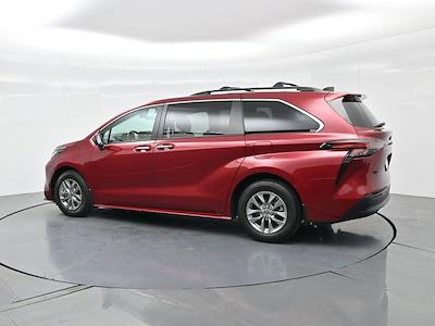 Used 2022 Toyota Sienna XLE Minivan for sale #203322P - photo 2