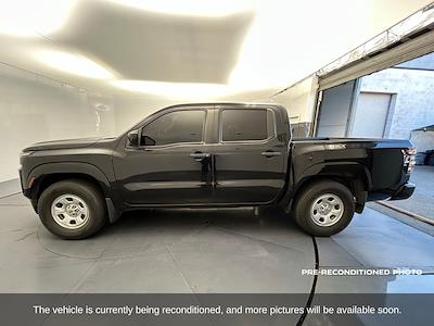 2022 Nissan Frontier Crew Cab 4x2 Pickup for sale #203610P - photo 2