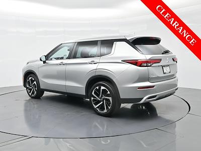Used 2023 Mitsubishi Outlander SE for sale #203780X - photo 2