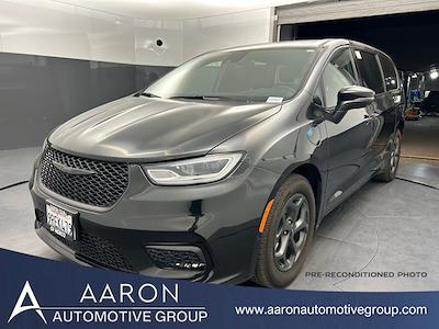 2023 Chrysler Pacifica FWD Minivan for sale #204067R - photo 1