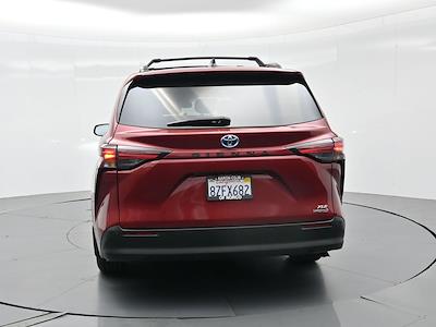 Used 2022 Toyota Sienna XLE Minivan for sale #204099K - photo 2