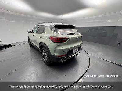 2025 Chevrolet Trailblazer FWD SUV for sale #204344P - photo 2