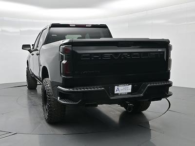 Used 2022 Chevrolet Silverado 1500 LT Crew Cab for sale #204592A - photo 2