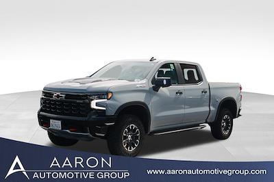 Used 2025 Chevrolet Silverado 1500 - photo 1